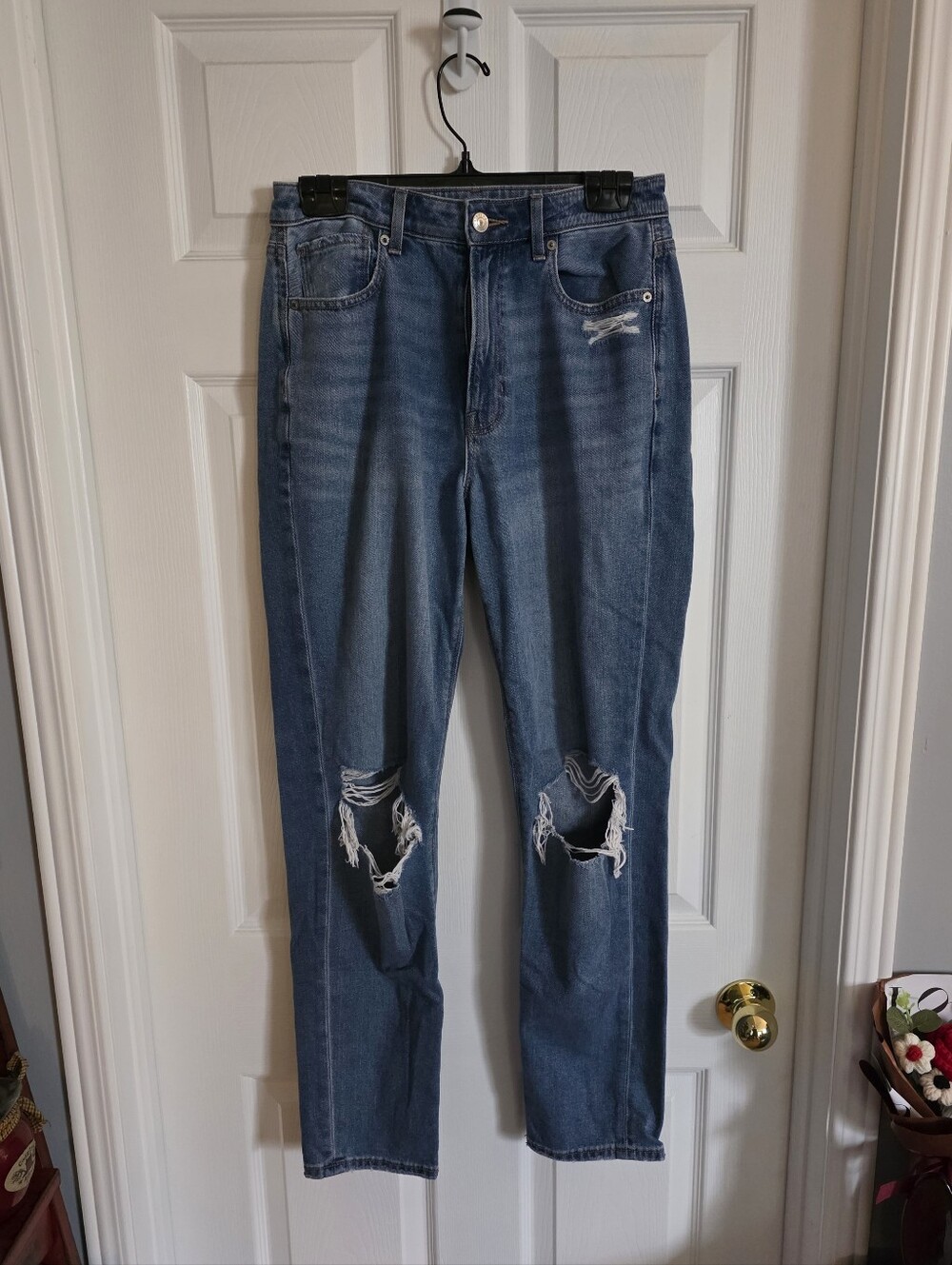 American Eagle Comfort Stretch Mom Jeans